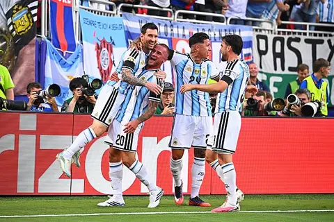  لا يتوقف عن صناعة المجد.. ميسي ملك التمريرات الحاسمة في تاريخ كأس العالم